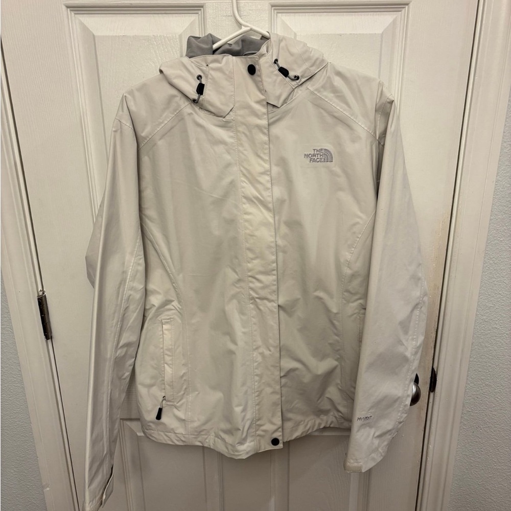 The North Face HyVent White winderbreaker womens size L